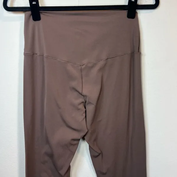Offline by Aerie Real-Me High Rise 7/8 Leggings Brown Buttery Soft Neutral Large - Image 7