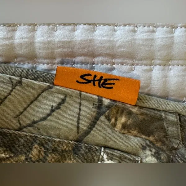 She Outdoors ladies camouflage denim pants. Size Large - Image 8