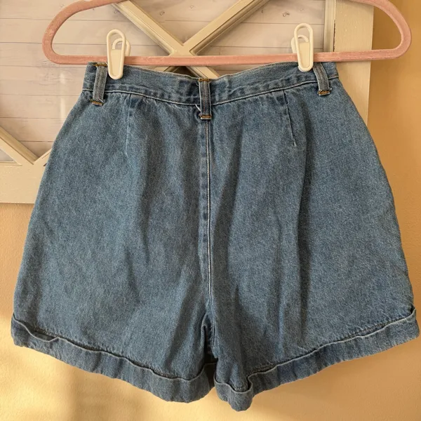 Paris Sports club size 6 vintage Jean‎ shorts bareback - Image 3