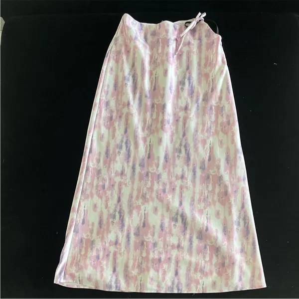 Michael Costello x REVOLVE Cleo Midi Skirt‎ in Purple Pink - Image 3