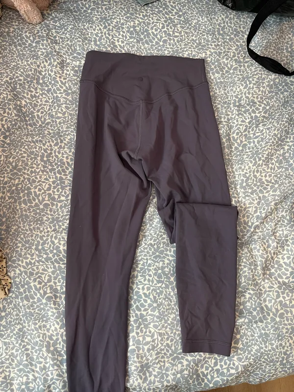 Lululemon Lilac Leggings - Image 3