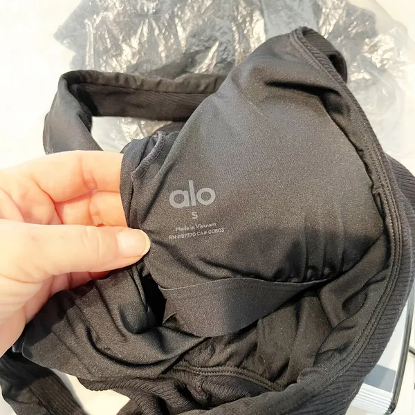 Alo Yoga Ribbed Cropped Butterfly Long Sleeve Tee Black Small - Image 3