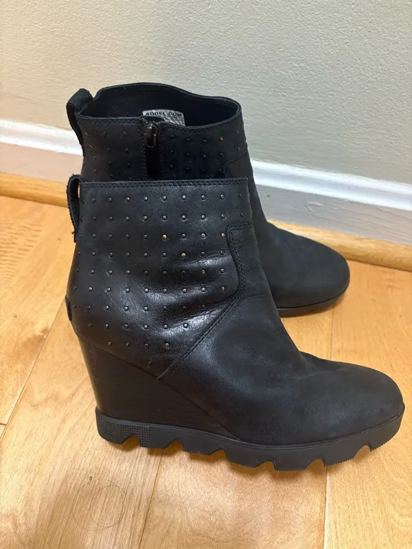 Sorel Joan Uptown Stud Bootie, boot wedge sz 9 black - Image 2