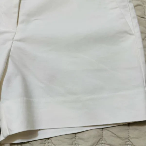 GAP Women White Tailored High Rise Pocketed‎ Casual Elegant Shorts Size 0 - Image 3
