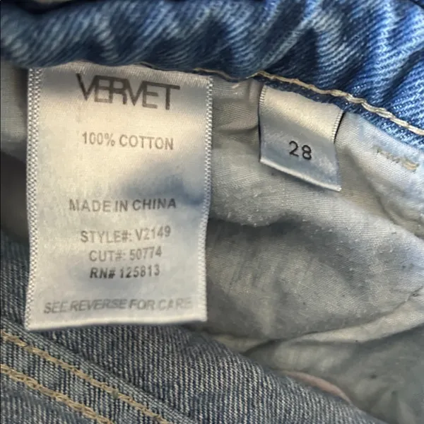 Vervet Distressed Blue Jeans - Image 10