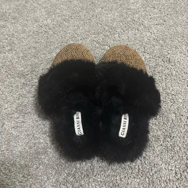Gianni Bini Animal Print Slippers Size 7-7.5 - Image 5
