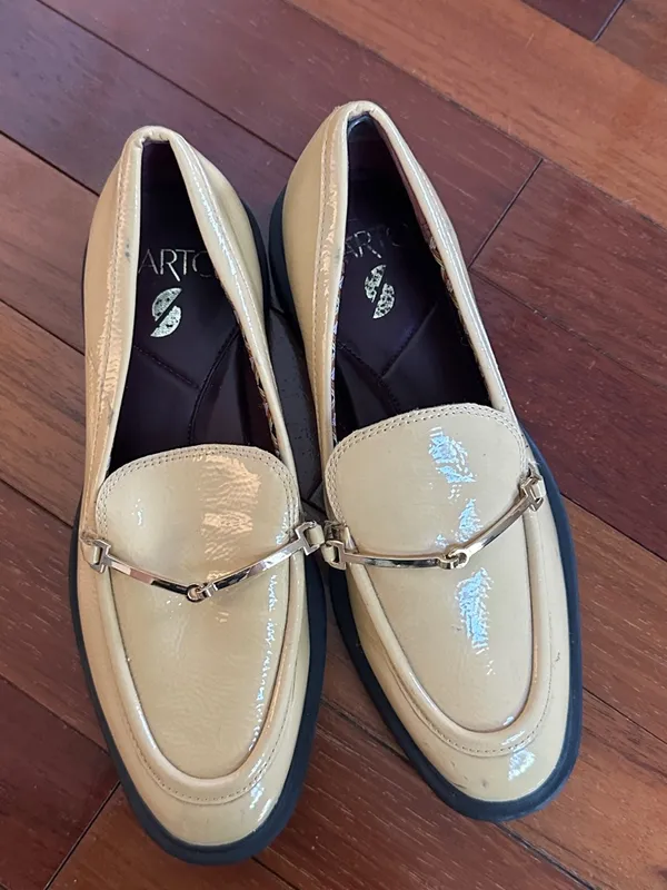 Franco Sarto Eda Patent Loafers Gold Horsebit Beige Yellow Classic Preppy Size 5 - Image 2