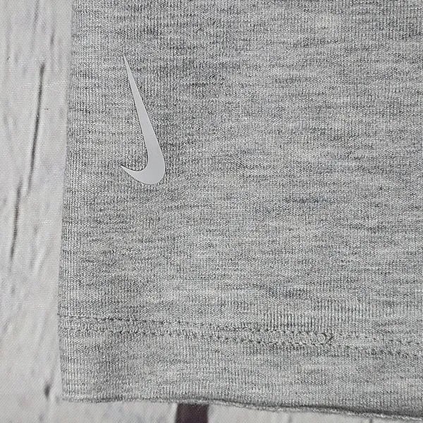 Nike Yoga‎ Women's Dri-Fit Gray Cropped Hoodie Sweatshirt Training XL - Image 13