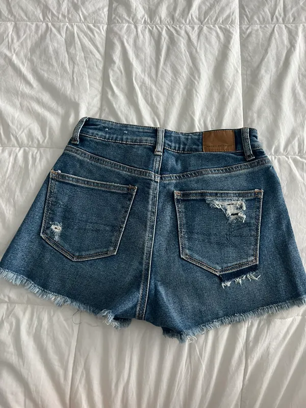 American Eagle Mom Shorts - Image 2