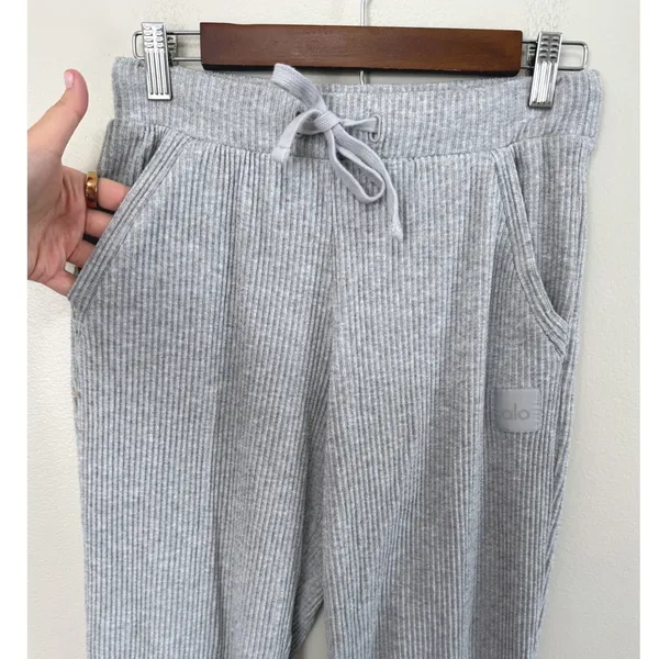 Alo Yoga Muse Sweatpants Women's Size S Heather Grey Ribbed Knit Joggers W5784R‎ - Image 6