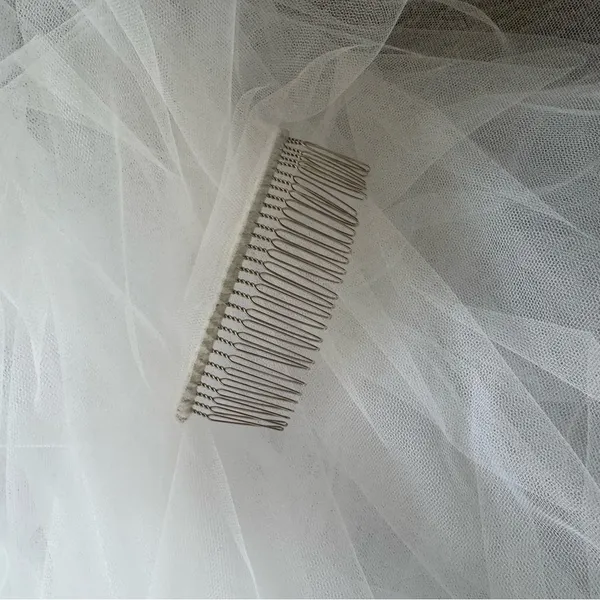 Chapel Horsehair 2” Veil in White - Image 4