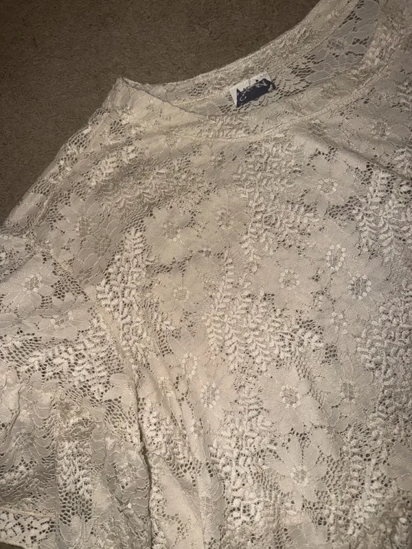 Cream lace top Tan - Image 2