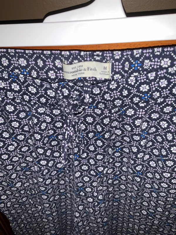 Abercrombie & Fitch Floral Joggers Sz. M - Image 2