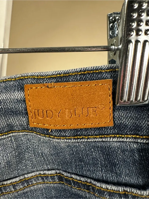 J144. Judy Blue Women's Distressed Mid-Rise Blue Jeans - Image 6