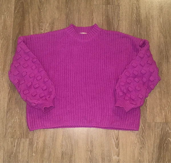 Vestique Chunky Knit Sweater - Image 3