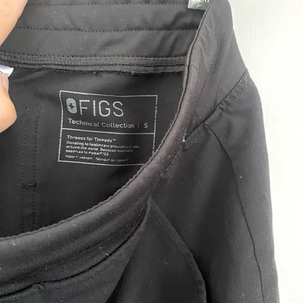 FIGS Jogger Style Technical Collection Scrub Pants in Black - Image 12