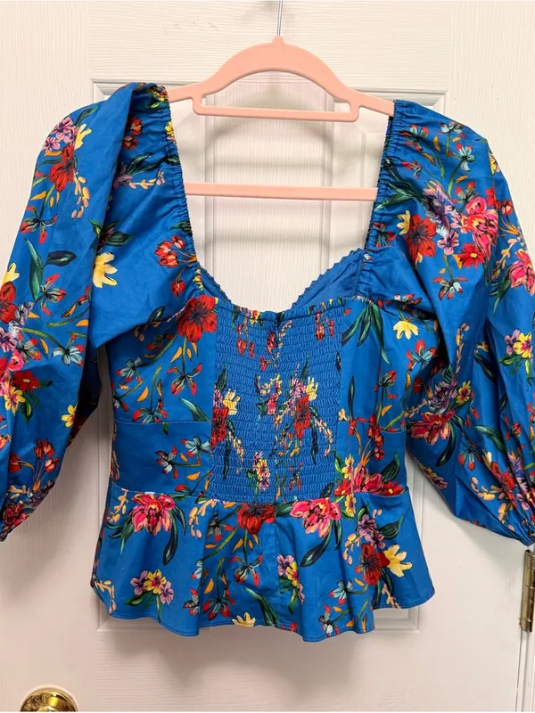 Parker Iggy Blue Floral Peplum Puff Sleeve Tie Front Blouse Size Small - Image 4