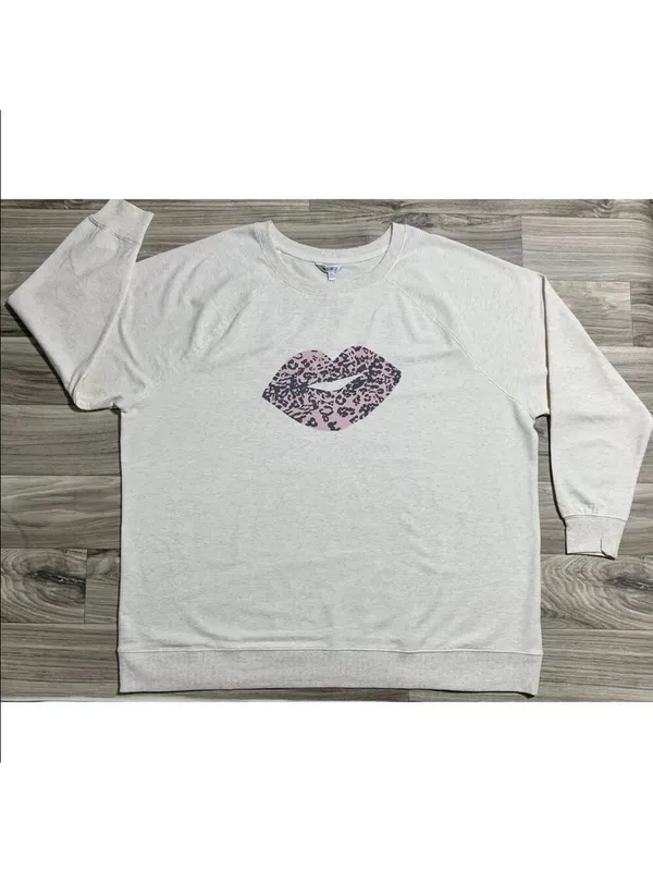 WILDFOX Leopard print kiss lips oversized statement sweatshirt size XL - Image 3