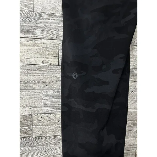 Lululemon On The Fly Pant *28” - Incognito Camo Multi Grey / Coal / Size 8 - Image 3