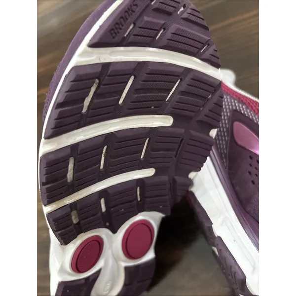Brooks Dyad 10 Women 8D Wide Purple Cushioned Gym Running Activewear Shoes - Image 7
