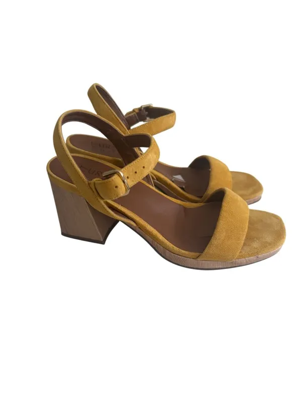 NATURALIZER Yellow Suede Sandals Heels Size 7.5W - Image 7