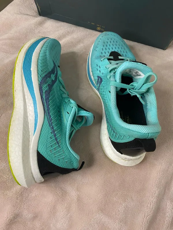 Saucony Endorphin Sneakers Womens Shoes Size 7.5 - Image 4