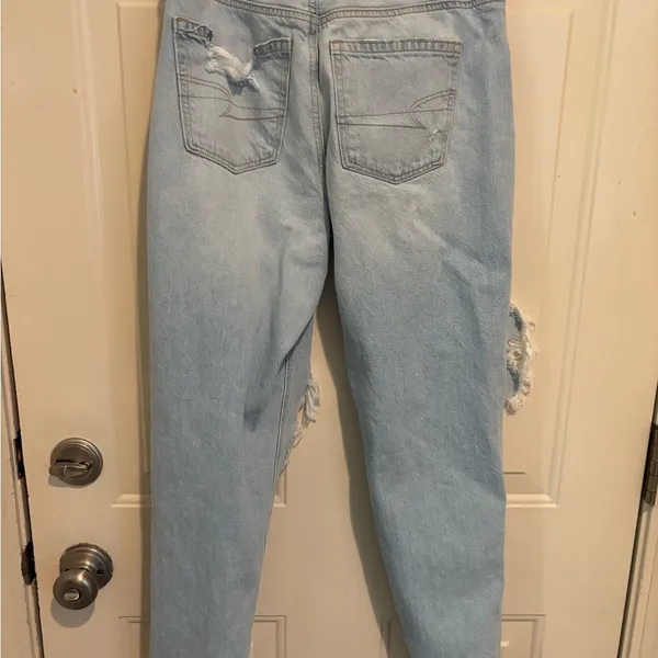Washed but never worn AE mom Jean, light wash, very distressed, size 4 - Image 2
