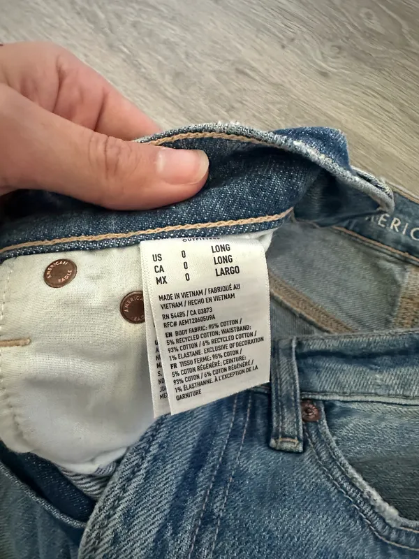 American Eagle Jeans - Image 2