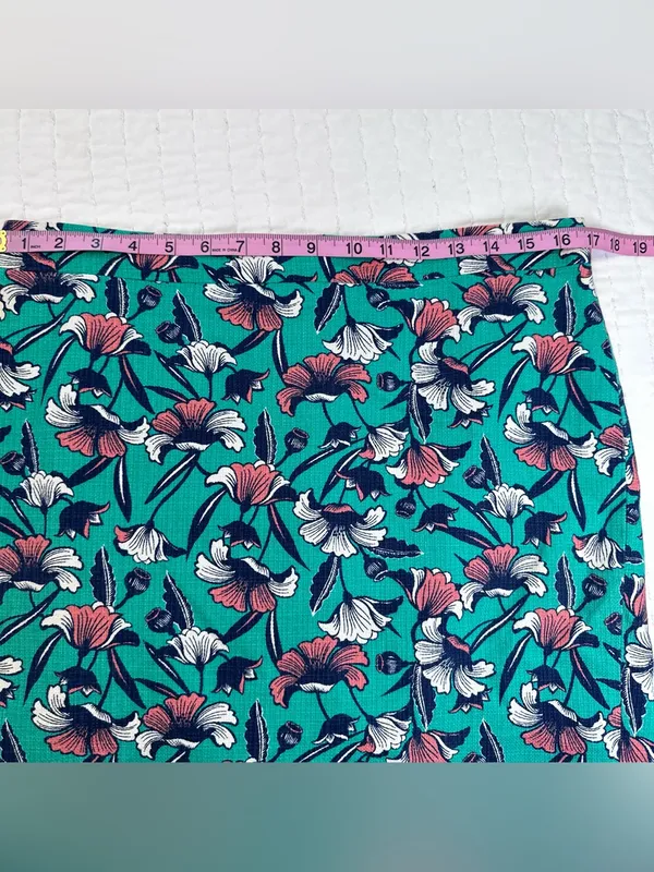 J. by J.Crew Women's A Line Skirt Green Floral Pencil Size 8 Lined 100% Cotton - Image 4