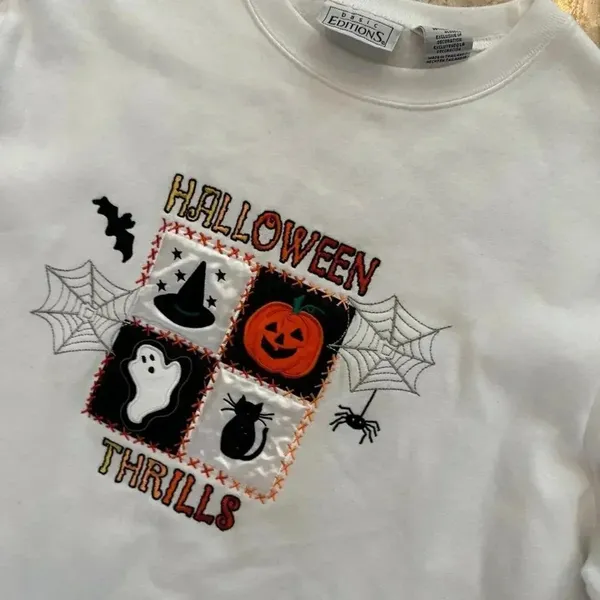 Women's Vintage 1x basic Editions Halloween White sweatshirt - Image 2