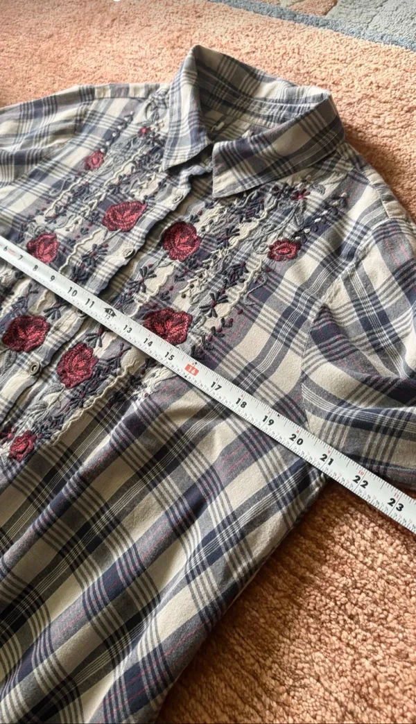 Plaid Embroidered Rose Tunic Shirt Size M High Low Button Front Boho - Image 4