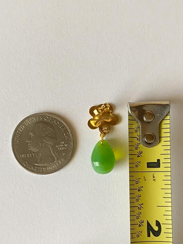 Handmade green opal teardrop Czech glass beads & gold tone stainless steel flower dangle earrings - Image 8