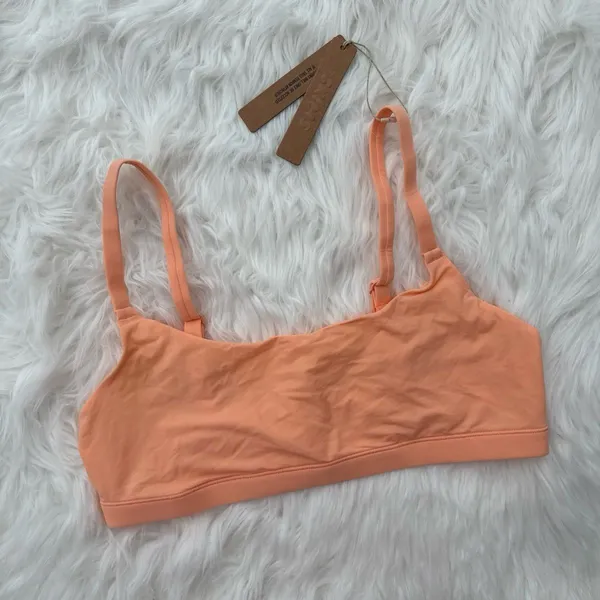Skims Fits Everybody Scoop Neck Bralette Faded Nectar Medium - Image 2