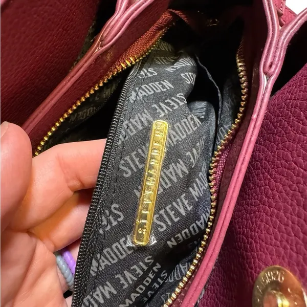 👜 Steve Madden Burgundy‎ Tote Satchel Bag Crossbody Strap OS 👜 - Image 4