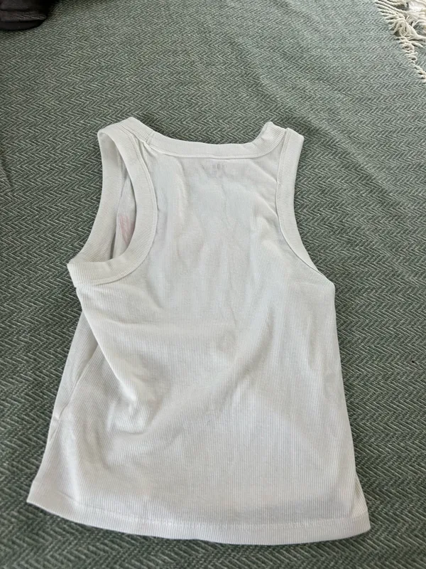 Old Navy White Tank Top Women’s - Image 3