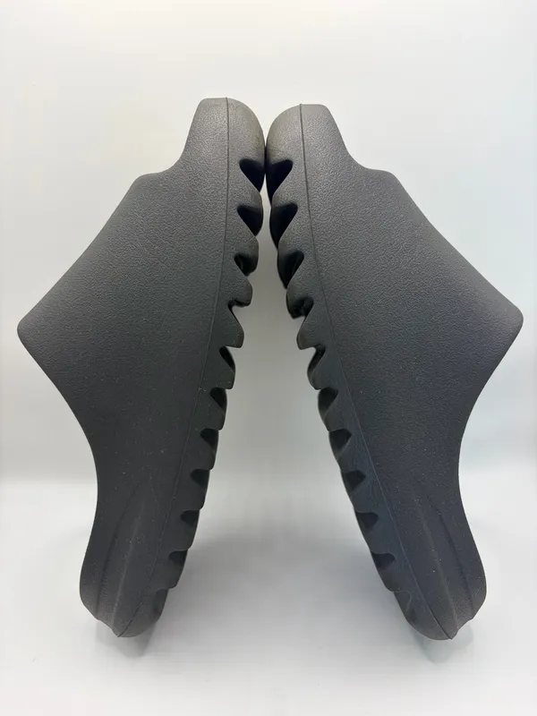 Yeezy YZY Black Foam Slide Sandals Chunky Minimalist Streetwear Men’s Size 6 - Image 7