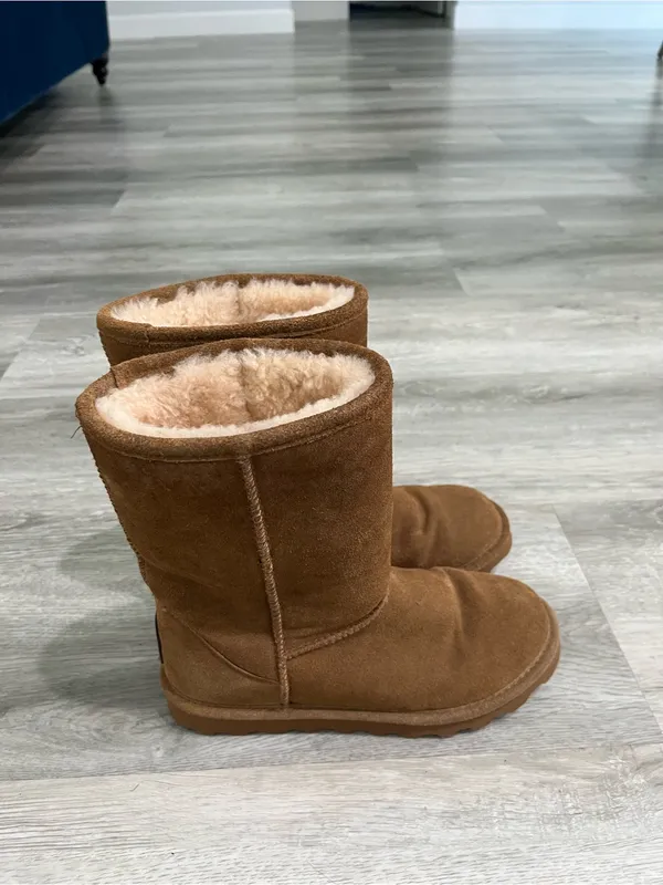 Bearpaw Classic Women’s Sheep Skin and Wool Lining Boot - Image 3