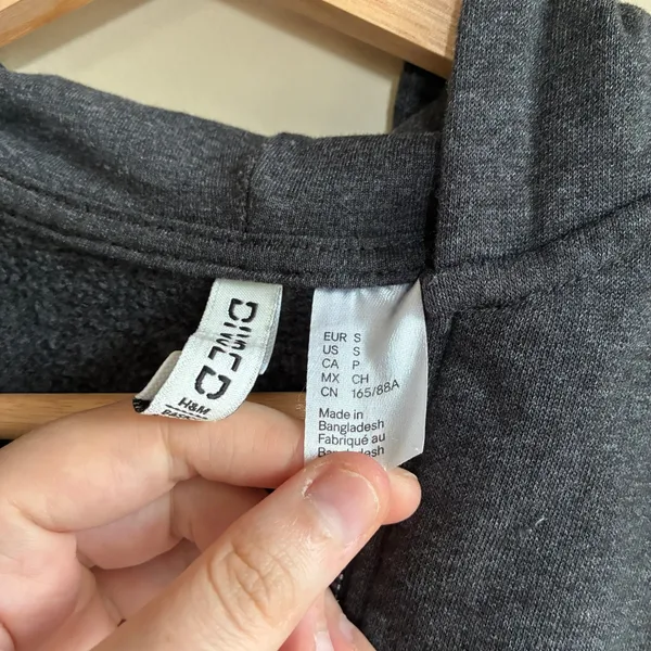 H&M Divided Cropped Zip Up Hoodie Small Dark Gray Womens Fleece Sweatshirt - Image 4