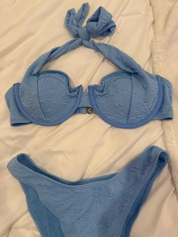 Blue bikini - Image 2