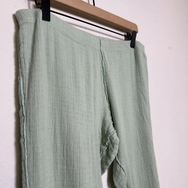 Free‎ People Women Cotton Pants Medium Sage Green Flare Lettuce Edge Gauze - Image 3