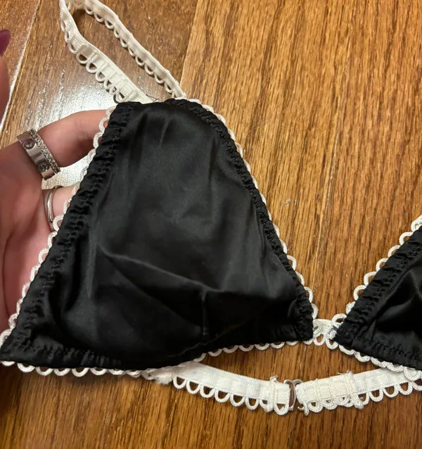 Urban Outfitters NWT Out From Under Christy About Time Satin Triangle Bra - Image 5