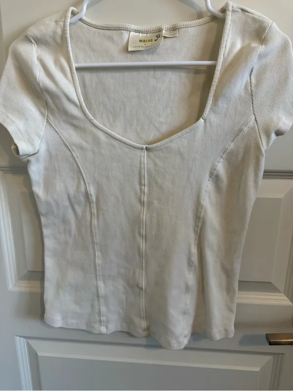 Anthropologie Maeve Women’s Short Sleeve White Blouse Top - Image 2