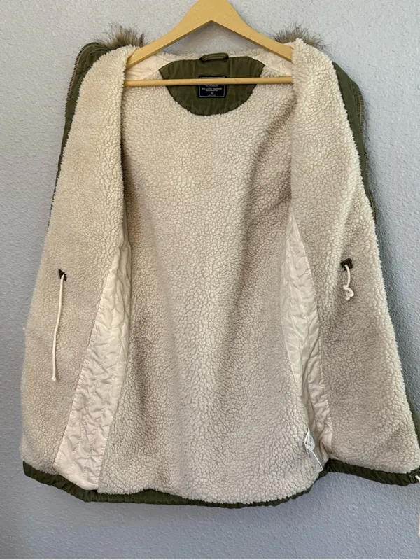 Abercrombie & Fitch Parka Jacket Size XS Faux Fur Trim - Image 4