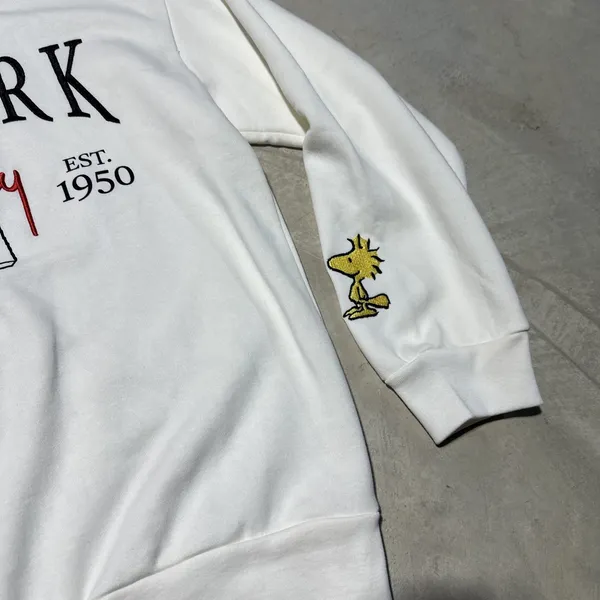 Peanuts Snoopy New York NY Women's Embroidered Sweatshirt SZ XL Pullover Graphic - Image 3