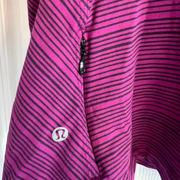 Lululemon top - Image 3