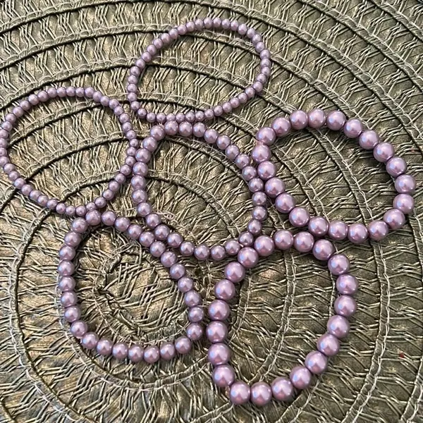 NWT Angelas Designs 6 handmade lavender faux pearl bracelets great for stacking - Image 2