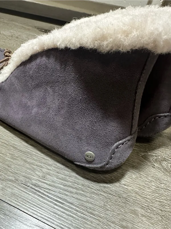 UGG Gray Suede Moccasin Slippers with Cream Shearling Trim - Image 6