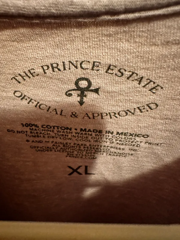 Brandy Melville T-shirt - Image 3
