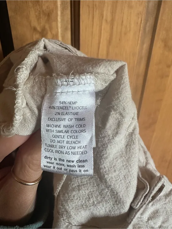 Toad&Co Cream hemp Sleeveless Button - Image 7