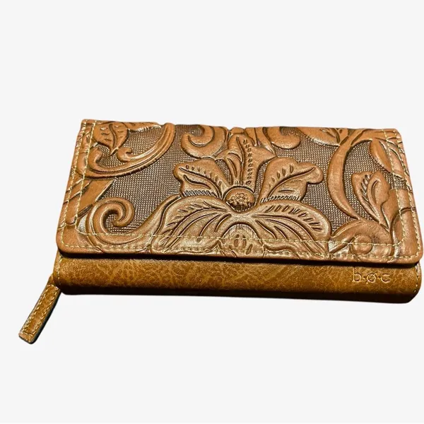 New Boc Floral Tooled Zip Wallet Tan - Image 2